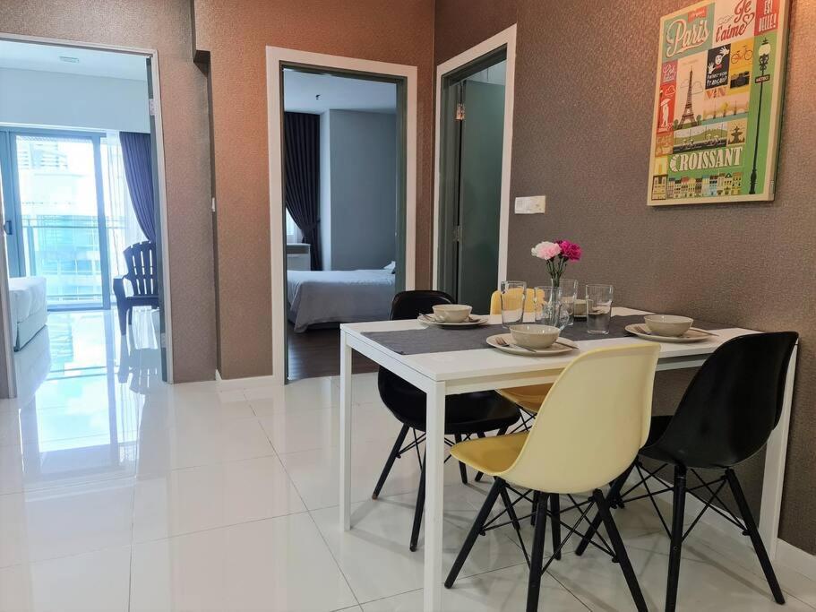 קואלה לומפור Summer Suites Apartment @Klcc By Sarah'S Lodge מראה חיצוני תמונה