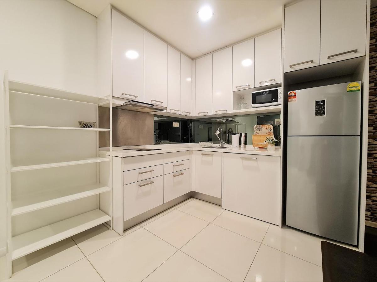 קואלה לומפור Summer Suites Apartment @Klcc By Sarah'S Lodge מראה חיצוני תמונה