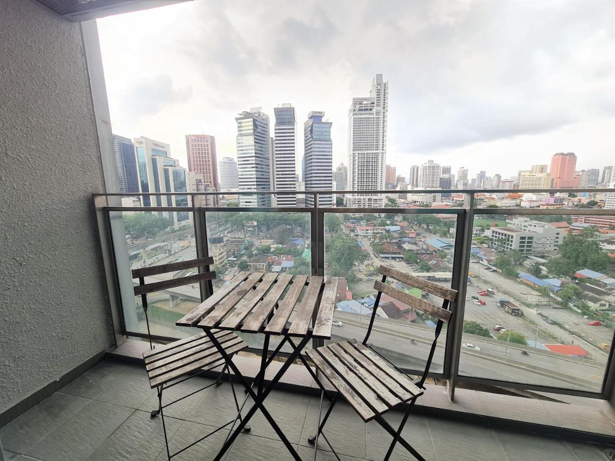 קואלה לומפור Summer Suites Apartment @Klcc By Sarah'S Lodge מראה חיצוני תמונה