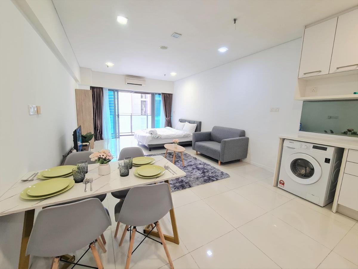 קואלה לומפור Summer Suites Apartment @Klcc By Sarah'S Lodge מראה חיצוני תמונה